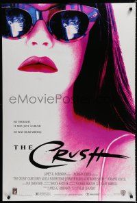 8c194 CRUSH DS 1sh '93 cool image of Alicia Silverstone with Cary Elwes in her sunglasses!