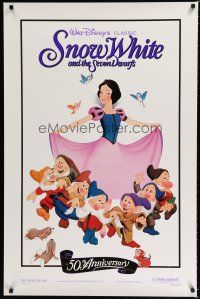 8c695 SNOW WHITE & THE SEVEN DWARFS foil 1sh R87 Walt Disney animated cartoon fantasy classic!