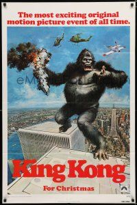 8e482 KING KONG teaser 1sh '76 John Berkey art of BIG Ape on the Twin Towers!