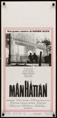 8g111 MANHATTAN Italian locandina '79 classic image of Woody Allen & Diane Keaton by bridge!