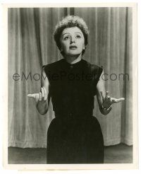 8h283 EDITH PIAF 8.25x10 still '60s c/u of France's greatest singer performing on stage!
