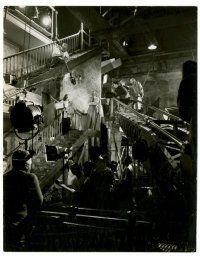 8h573 LIKELY STORY candid 7.25x9.25 still '46 cool image of scene being filmed by Hendrickson!