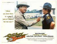 8p835 SMOKEY & THE BANDIT LC #1 '77 great image of Jackie Gleason as Sheriff Buford T. Justice!