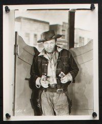8r551 WAYNE MORRIS 7 8x10 stills '30s-40s great portraits of the star in a variety of roles!
