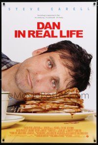 8t199 DAN IN REAL LIFE DS 1sh '07 Juliette Binoche, Dane Cook, wacky image of Steve Carell!