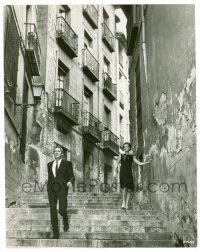 9a056 10:30 P.M. SUMMER 8x10 still '66 Melina Mercouri & lover Peter Finch in alley, Jules Dassin!