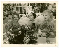 9a279 FLYING DOWN TO RIO 8x10.25 still '33 Dolores Del Rio between two pretty ladies with drinks!