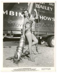 9a349 GREATEST SHOW ON EARTH 8x10.25 still '52 full-length sexy Dorothy Lamour by circus truck!