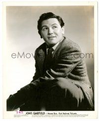 9a467 JOHN GARFIELD 8.25x10 still '30s great youthful seated close up wearing suit & tie!