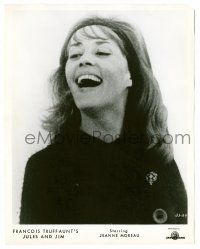 9a479 JULES & JIM 8x10.25 still '62 Francois Truffaut, great close up of laughing Jeanne Moreau!