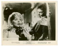 9a628 MISFITS 8x10 still '61 Thelma Ritter watches sexy Marilyn Monroe apply makeup in mirror!