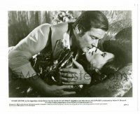 9a668 OCTOPUSSY 8x10 still '83 romantic c/u of Roger Moore as James Bond & sexy Maud Adams!