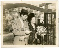 9a703 PENNY SERENADE 8x10 still '41 great close up of Cary Grant & pretty Irene Dunne w/ flowers!