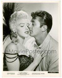 9a739 RIVER OF NO RETURN 8x10.25 still R61 best c/u of Robert Mitchum & sexy Marilyn Monroe!
