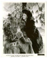 9a743 ROAD TO UTOPIA 8.25x10 still '45 c/u of Bob Hope & sexy Dorothy Lamour in fur by Koffman!