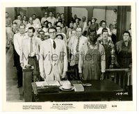 9a908 TO KILL A MOCKINGBIRD 8.25x10 still '62 Gregory Peck & Brock Peters standing in courtroom!