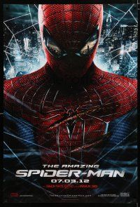 9b047 AMAZING SPIDER-MAN teaser DS 1sh '12 portrait of Andrew Garfield in title role over city!
