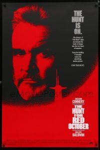 9b337 HUNT FOR RED OCTOBER 1sh '90 Russian military submarine captain Sean Connery, the hunt is on