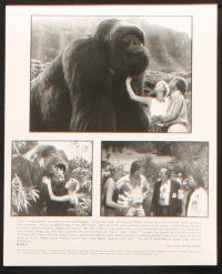 9c881 MIGHTY JOE YOUNG presskit w/ 5 stills '98 Charlize Theron, Bill Paxton & giant ape in L.A.!