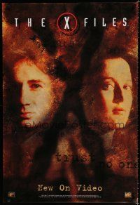 9e976 X-FILES video poster '96 cool image of FBI agents David Duchovny & Gillian Anderson!