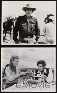 9p814 MacKENNA'S GOLD 4 8x10 stills '69 candids w/ Gregory Peck, Omar Sharif, Camilla Sparv!