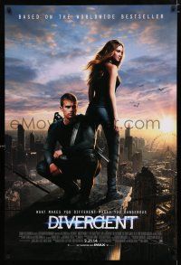 9x236 DIVERGENT advance DS 1sh '14 cool image of sexy Shailene Woodley, Theo James!