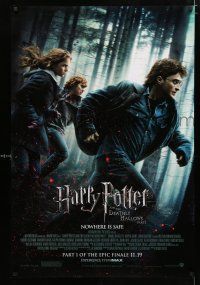9x343 HARRY POTTER & THE DEATHLY HALLOWS PART 1 advance DS 1sh '10 Daniel Radcliffe on the run!