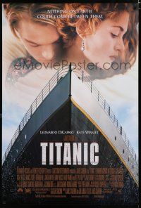 9x763 TITANIC DS 1sh '97 Leonardo DiCaprio & Kate Winslet, James Cameron!