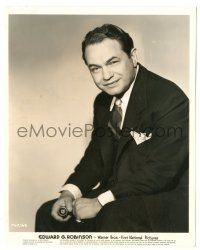 9y275 EDWARD G. ROBINSON 8x10 key book still '30s seated portrait wearing suit & tie with pipe!