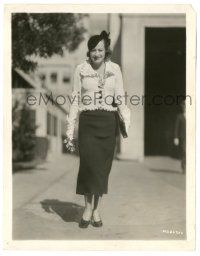 9y463 JOAN CRAWFORD 8x10.25 still '32 she's been caught taking a stroll on the studio lot!
