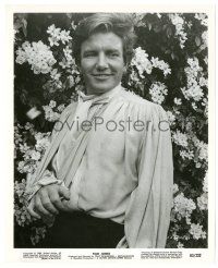 9y910 TOM JONES 8.25x10 still '63 great smiling c/u of Albert Finney with his arm in a sling!