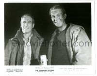 9y918 TOWERING INFERNO candid 8x10.25 still '74 c/u of Paul Newman & Steve McQueen drinking Coors!