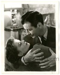 9y935 UNDERCURRENT 8.25x10.25 still '46 romantic close up of Katharine Hepburn & Robert Taylor!