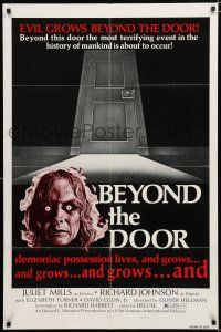 9z116 BEYOND THE DOOR style B 1sh '74 demonic possession lives, most terrifying event of mankind!