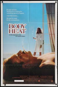 9z152 BODY HEAT 1sh '81 sexy smoking Kathleen Turner in robe & barechested William Hurt!