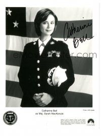 1a389 CATHERINE BELL signed TV 8x10 still '98 as Major Sarah McKenzie in uniform from JAG!