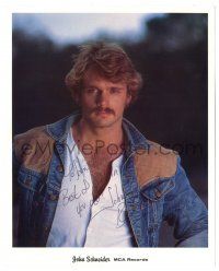 1a343 JOHN SCHNEIDER signed color 8x10 music publicity still '85 TV's Bo Duke wearing denim jacket!
