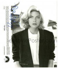 1a498 KELLY MCGILLIS signed 8x10 still '86 waist-high portriat of the sexy Top Gun actress!
