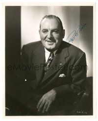1a561 PAT O'BRIEN signed 8.25x10 still '48 great portrait in suit & tie by Ernest A. Bachrach!