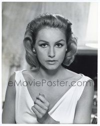 1b157 JULIE NEWMAR deluxe 10.75x13.5 still '63 sexy head & shoulders c/u from For Love or Money!
