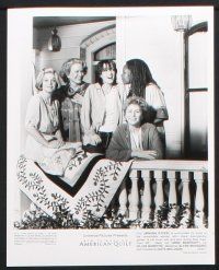 1b630 HOW TO MAKE AN AMERICAN QUILT presskit w/ 8 stills '95 Winona Ryder, Anne Bancroft, Burstyn