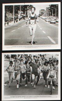1b424 RUNNING presskit w/ 20 stills '79 Michael Douglas, Susan Anspach, images of marathon runners