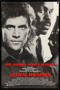 1d472 LETHAL WEAPON 1sh '87 great close image of cop partners Mel Gibson & Danny Glover!