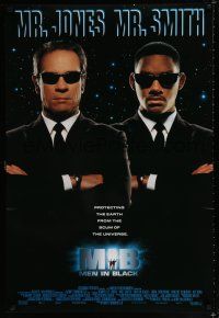 1d536 MEN IN BLACK int'l DS 1sh '97 Will Smith & Tommy Lee Jones protecting the Earth!
