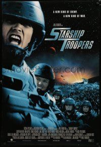 1d744 STARSHIP TROOPERS DS 1sh '97 Paul Verhoeven, Neil Patrick Harris, Dina Meyer, cult sci-fi!