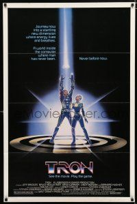 1k787 TRON 1sh '82 Walt Disney sci-fi, Jeff Bridges in a computer, cool special effects!