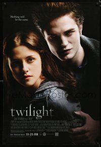 1k791 TWILIGHT advance DS 1sh '08 close up of Kristen Stewart & sparkly vampire Robert Pattinson!