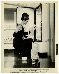 1m170 BREAKFAST AT TIFFANY'S 8x10.25 still '61 sexy Audrey Hepburn getting milk for her cat!