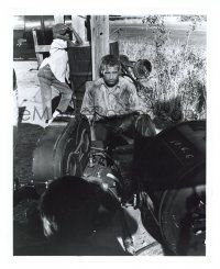 1m233 COOL HAND LUKE candid 8x10 still '67 escaped convict Paul Newman waits for cameras to roll!