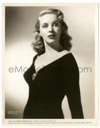 1m296 DOROTHY PATRICK 8x10.25 still '40s waist-high portrait of the sexy blonde in tight black top!
